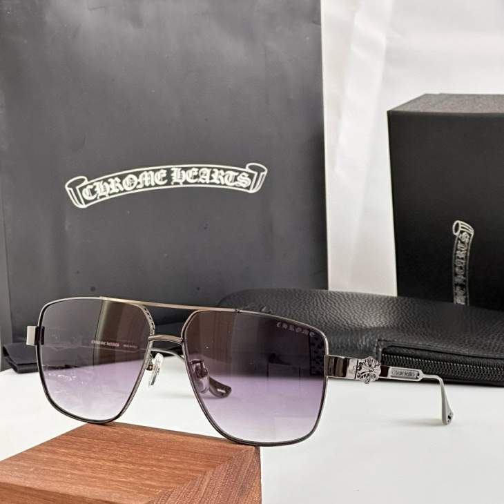 Picture of Chrome Hearts Sunglasses _SKUfw76720213fw